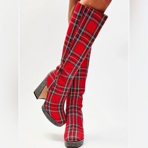 New without box 
Betsy Johnson boots